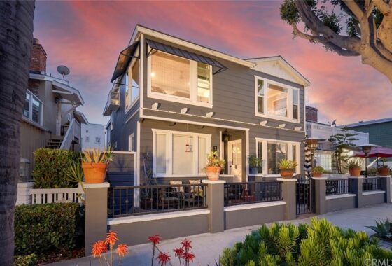31724C1768589834105 1609 E Balboa Blvd