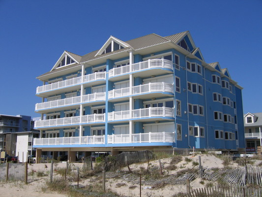 31742 401 Carly E Condominium