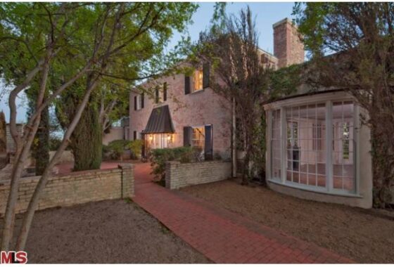 32040 8555 Hedges Pl.