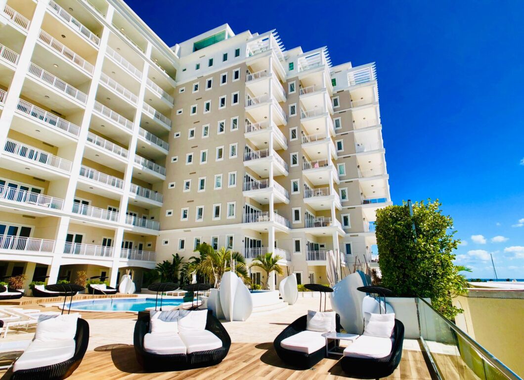 32492C1553711411861 1 Paradise Island Drive PH