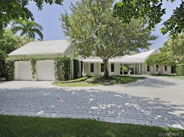 32569C1548864938782 1150 Galleon Drive