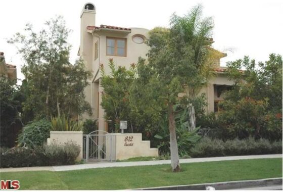 32588C1549485270745 812 Euclid St D
