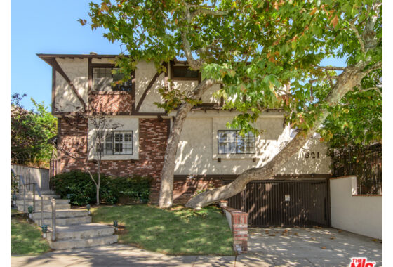 32588C1549485778499 821 14th St
