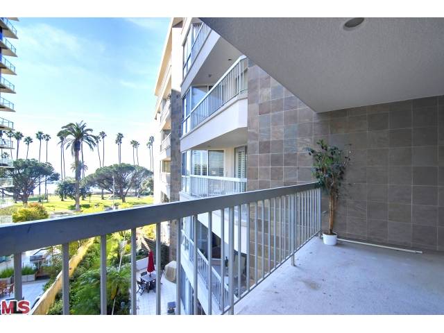32588C1549490861407 515 Ocean Ave 507 South