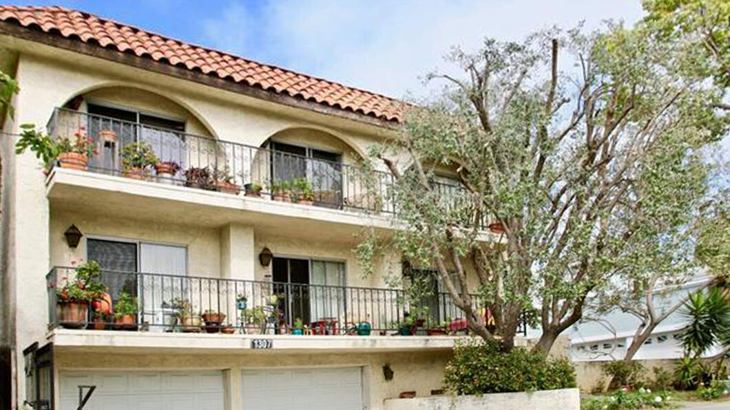 32588C1549497865922 1307 18th St