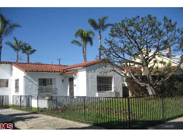 32588C1549561364369 720 17th St