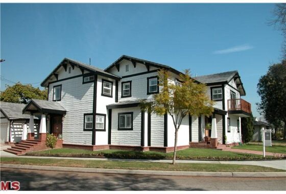 32588C1549561432017 11479 Rose Ave