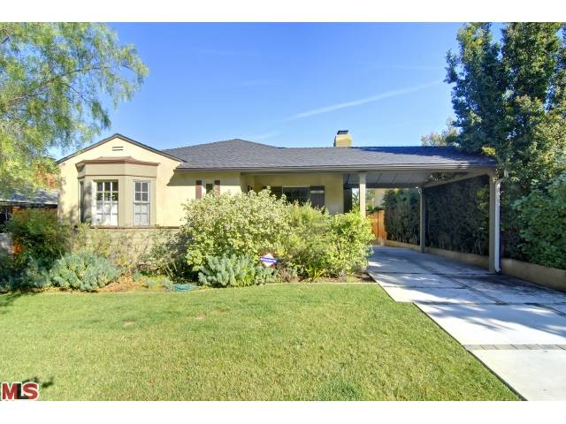 32588C1549563095009 2415 33rd St