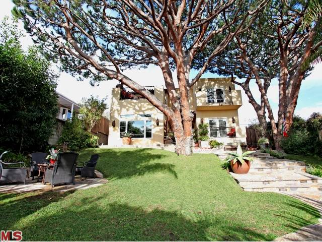 32588C1549563846533 2019 Navy St