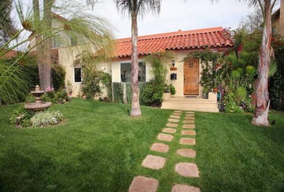 32588C1549564548766 843 25th St