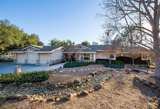 33814C1556163612853 10929 Encino Drive
