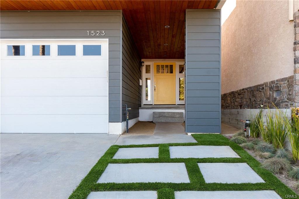 34159C1600122580422 1523 Wollacott Street