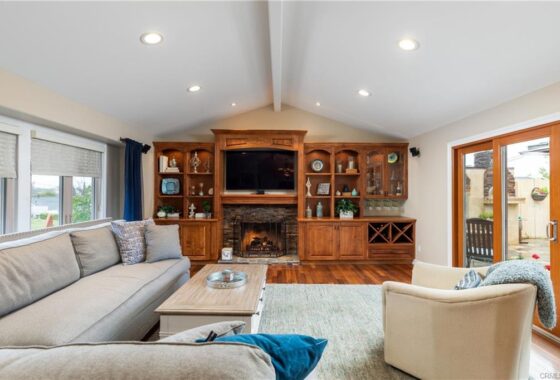 34159C1600123310590 5618 Sara Drive