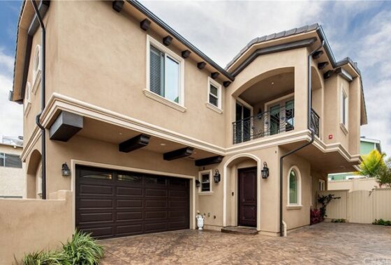 34159C1600123614299 2002 Pullman Lane B