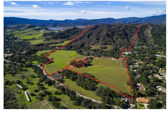 34643C1609783843544 2245 Los Encinos Road