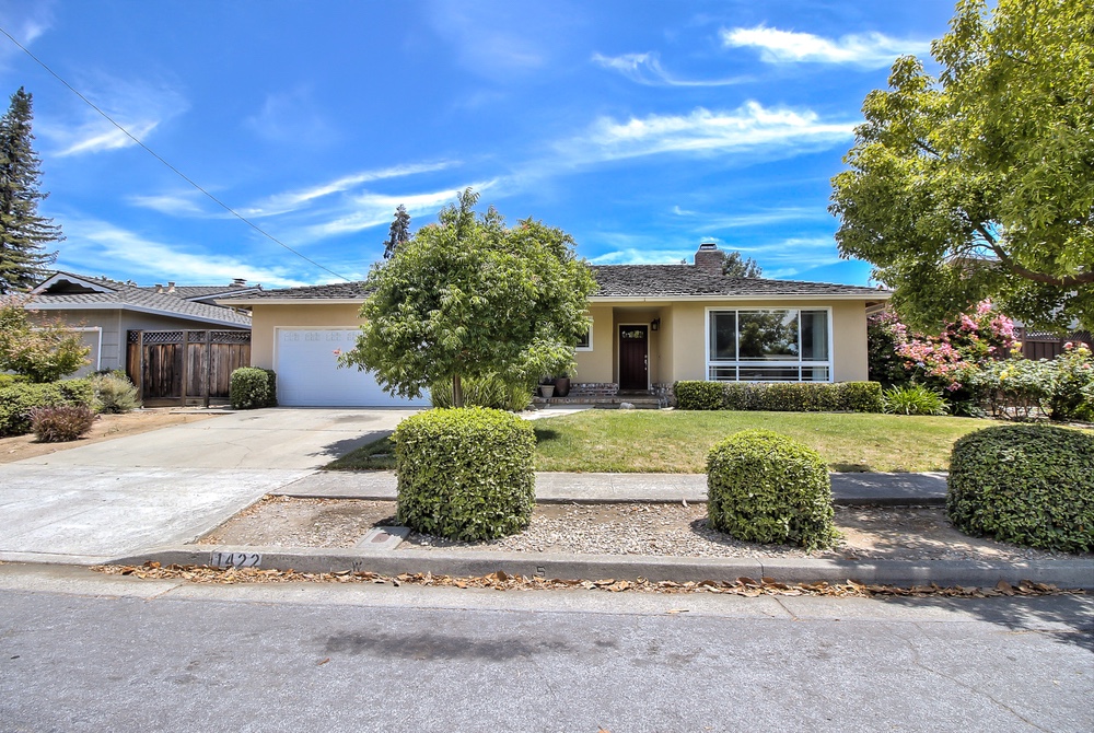 34648C1562448188237 1422 Bobwhite Avenue