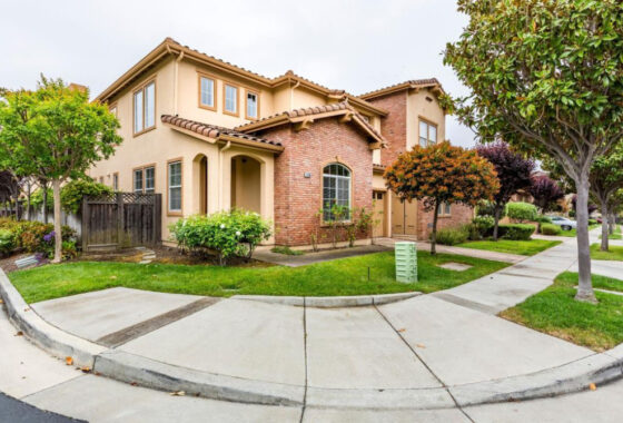 34648C1562454567827 1390 Trailside Lane