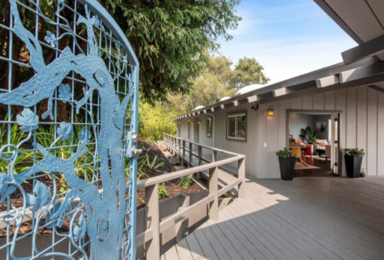 34648C1604349973008 742 Loma Court
