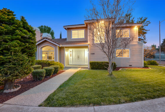 34648C1627658263681 7189 Sharon Drive