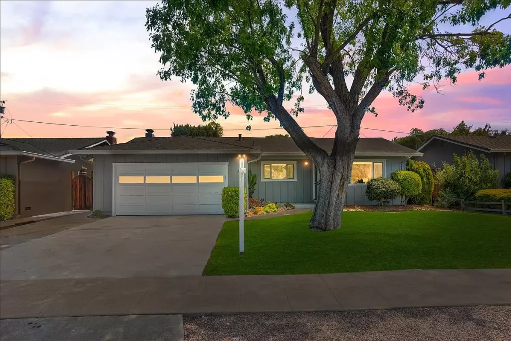 34648C1661228646852 3188 Woodcrest Drive