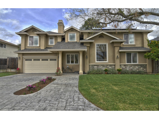 34710C1561412589588 14825 Bronson Ave
