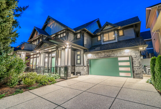34908C1680293886147 15680 Mountain View Drive