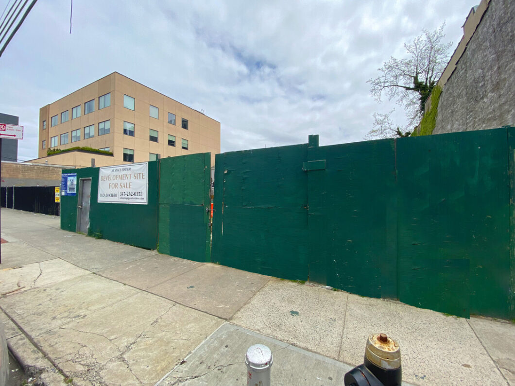 34961C1673285182569 40 21 27th Street