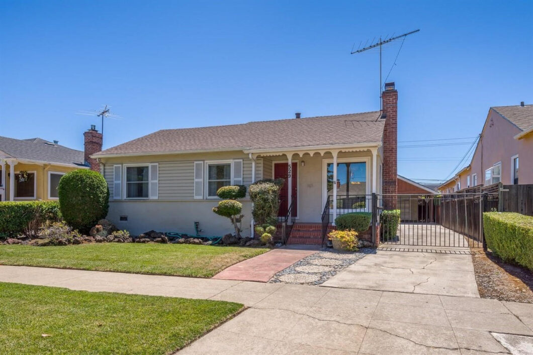 35378C1586991089696 529 N Idaho St