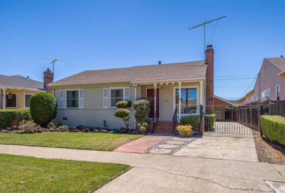35378C1586991089696 529 N Idaho St