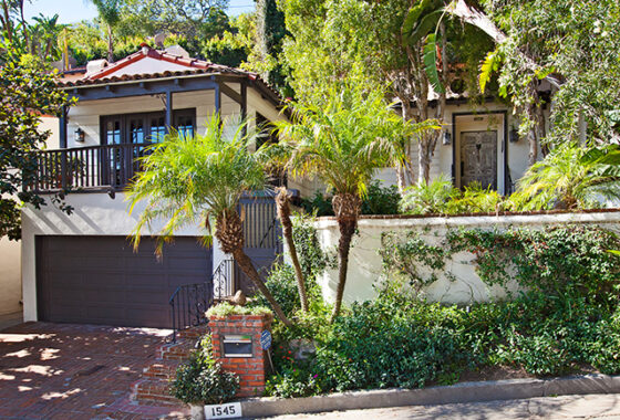 3556 1545 N Kings Rd