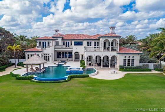 35623C1578997180027 840 S Ocean Blvd