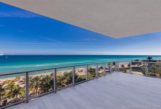 35623C1579240993890 17749 Collins Ave