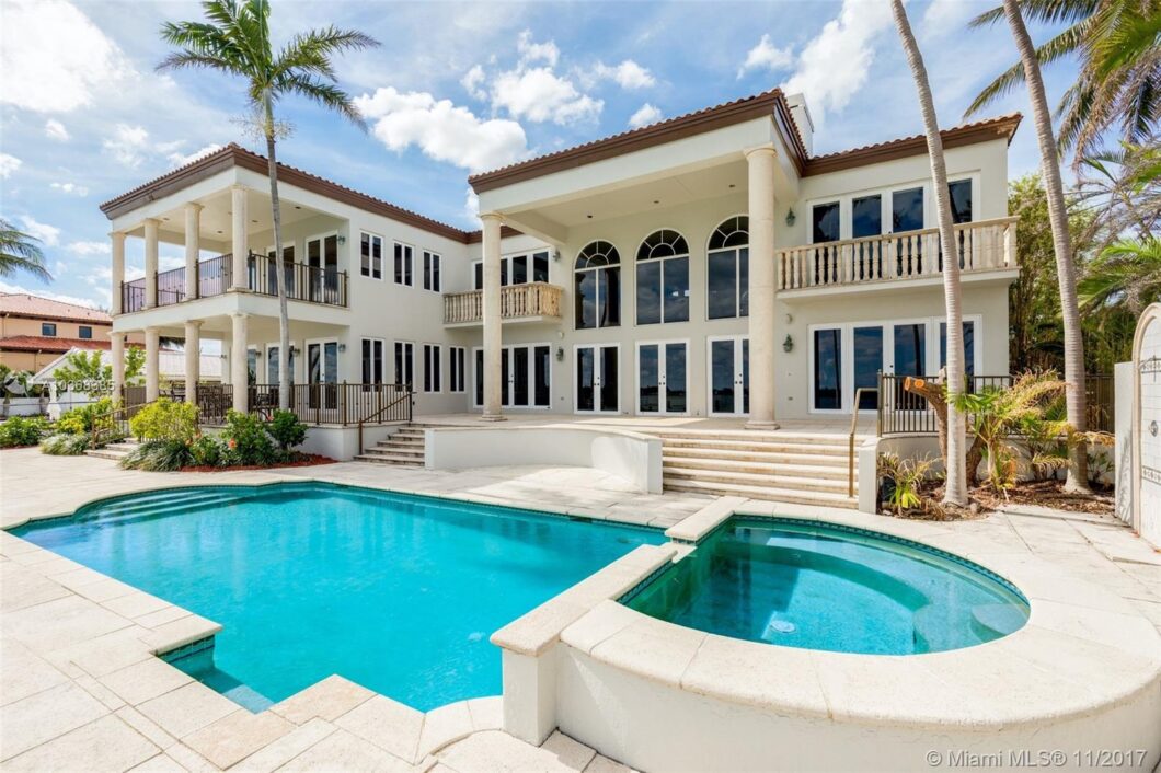 35623C1579241828665 12485 Keystone Island Dr