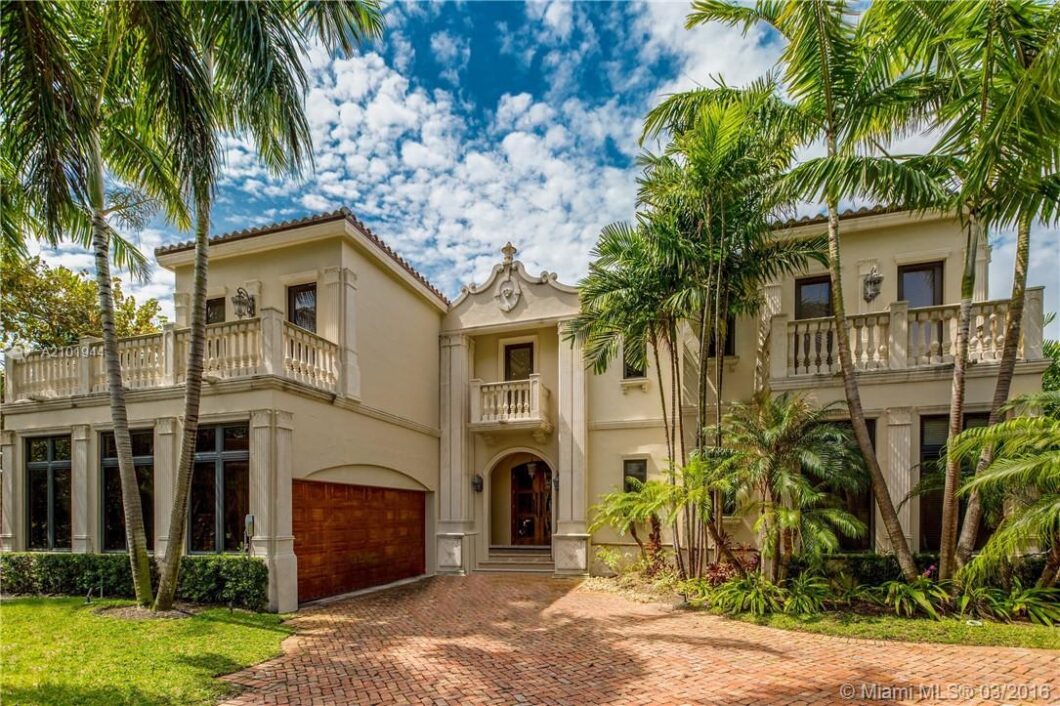 35623C1579242229577 70 Camden Dr