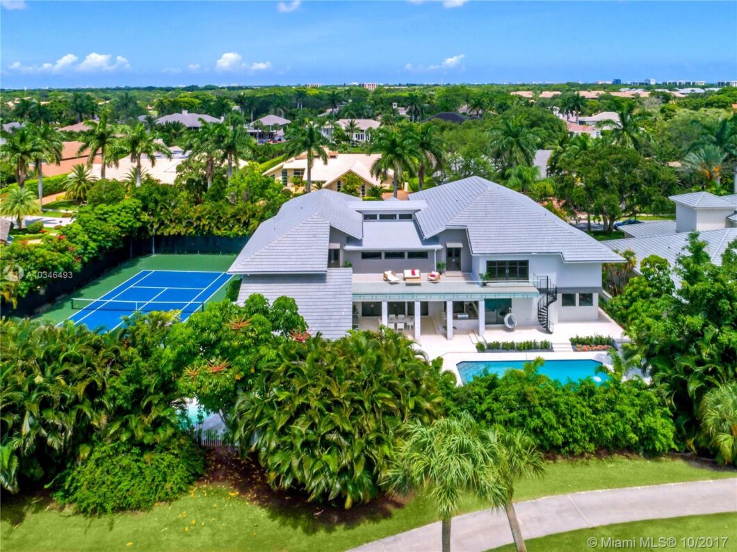 35623C1579243328208 19727 Oakbrook Cir