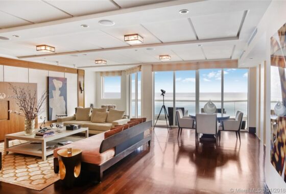 35623C1579248155069 17875 Collins Ave