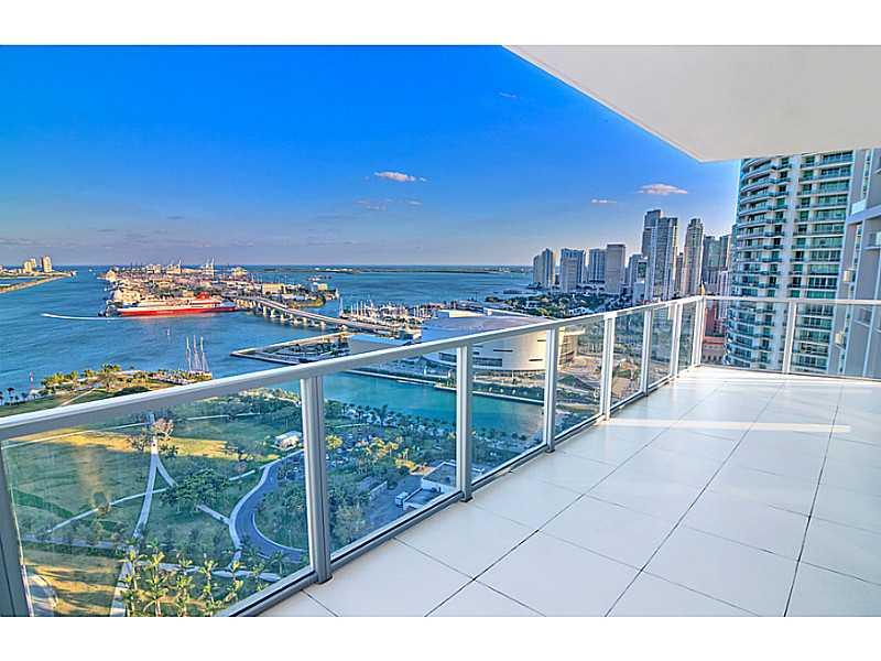 35623C1579595524411 1100 Biscayne Bl