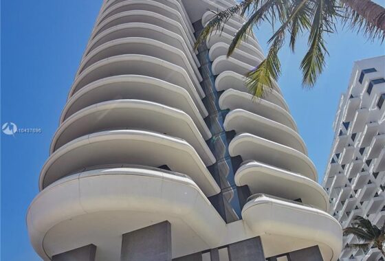 35623C1579774161461 3315 Collins Ave 7D