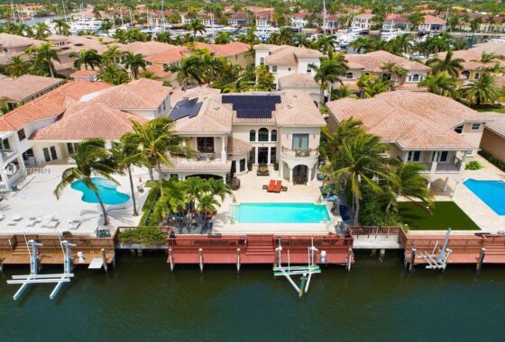 35623C1579774608767 1225 Hatteras Ln