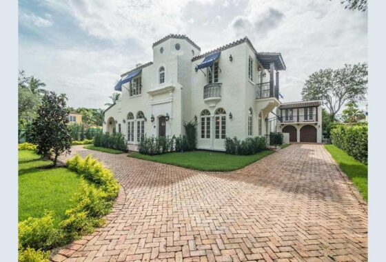 35623C1600139190363 1248 Coral Way