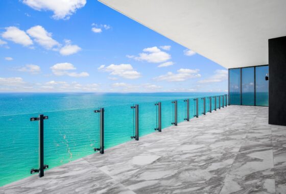 35623C1628236405319 17141 Collins Ave 3501