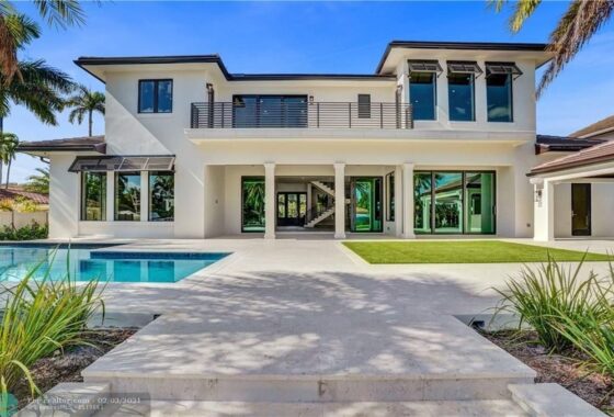 35623C1628239762393 444 Royal Plaza Dr