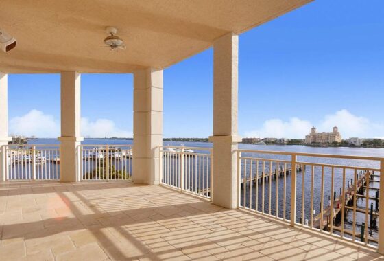 35623C1628251479389 622 N Flagler Dr Unit
