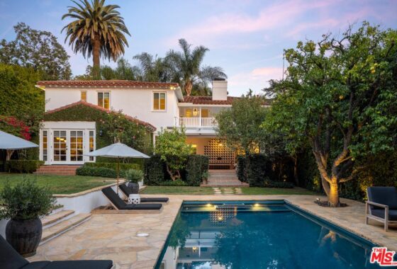 35862C1579744928339 1355 N Doheny Drive