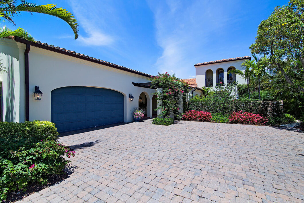 35937 16671 Lucarno Way