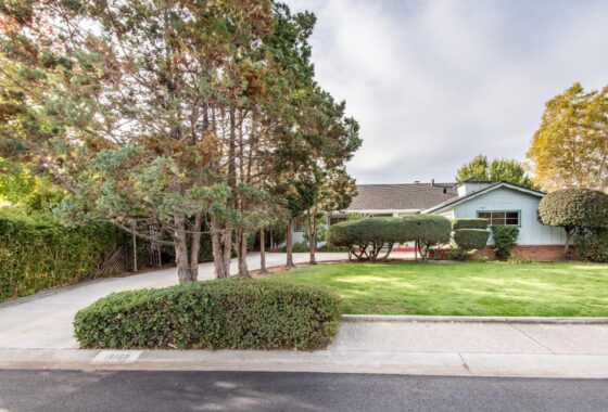 35988C1570982647002 19160 Brookview Drive