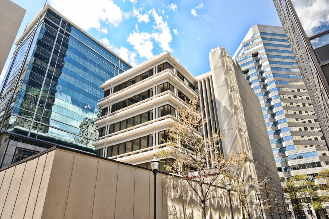 36057 139 S Tryon 3A