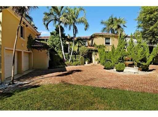 36204C1572938759831 3026 N BAY RD