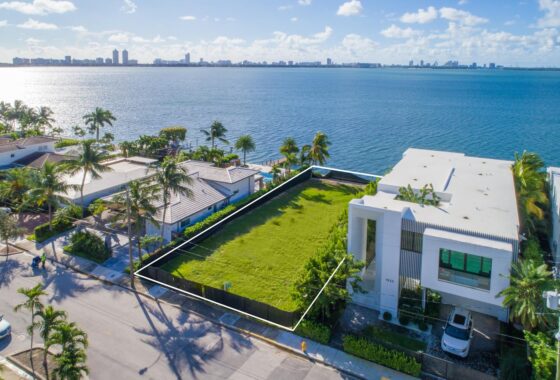 36204C1611948694506 1630 S Treasure Dr