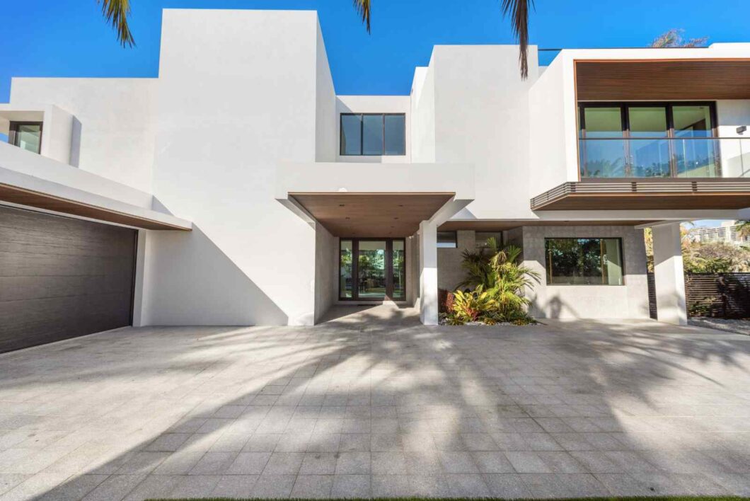 36204C1713308972760 128 Ocean Blvd
